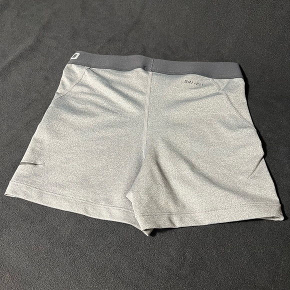 Nike Pro biker short size: S - Picture 2 of 3